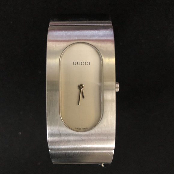 Gucci Silver Stainless Steel 2400L Dial Bangle Watch - Bracelet Size 14.5cm - Picture 1 of 5